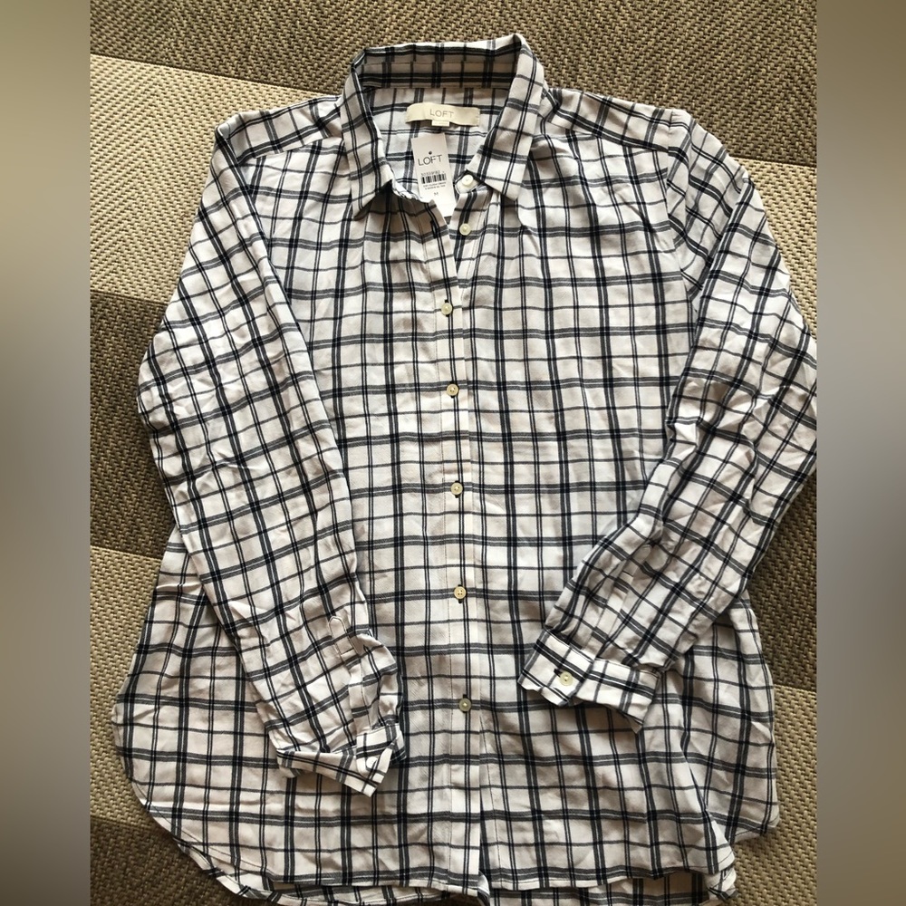 Ann Taylor Lift white Plaid Button Down Shirt